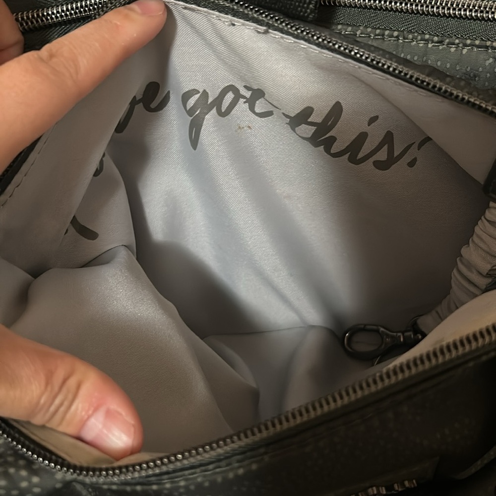 Itzy ritzy convertible diaper bag - Picture 3 of 11